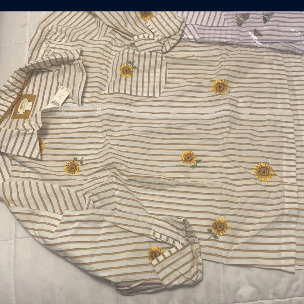 Anthropologie Maeve Men’s Button-Down Shirt in White, Tan and Blue
